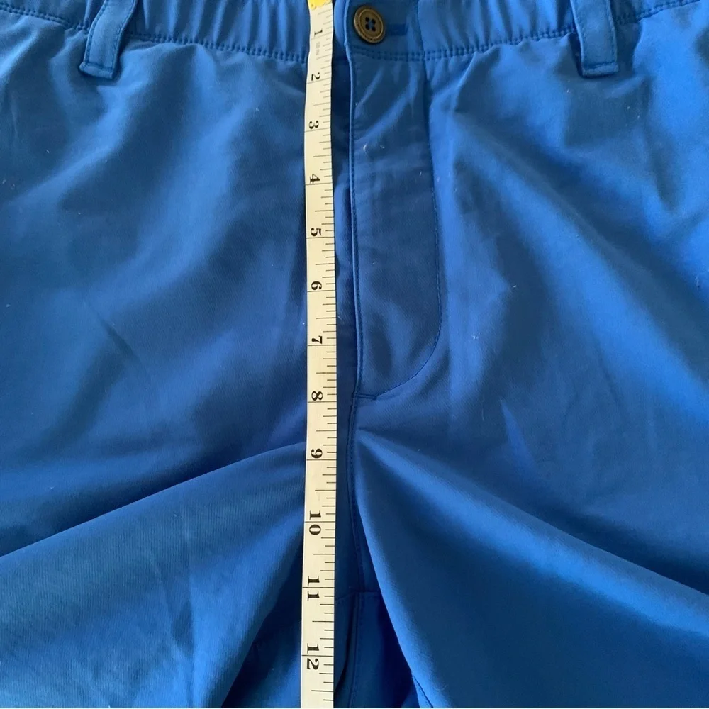Under Armour Loose Fit Royal Blue Grip Waist Performance Shorts Golf Sz 38
